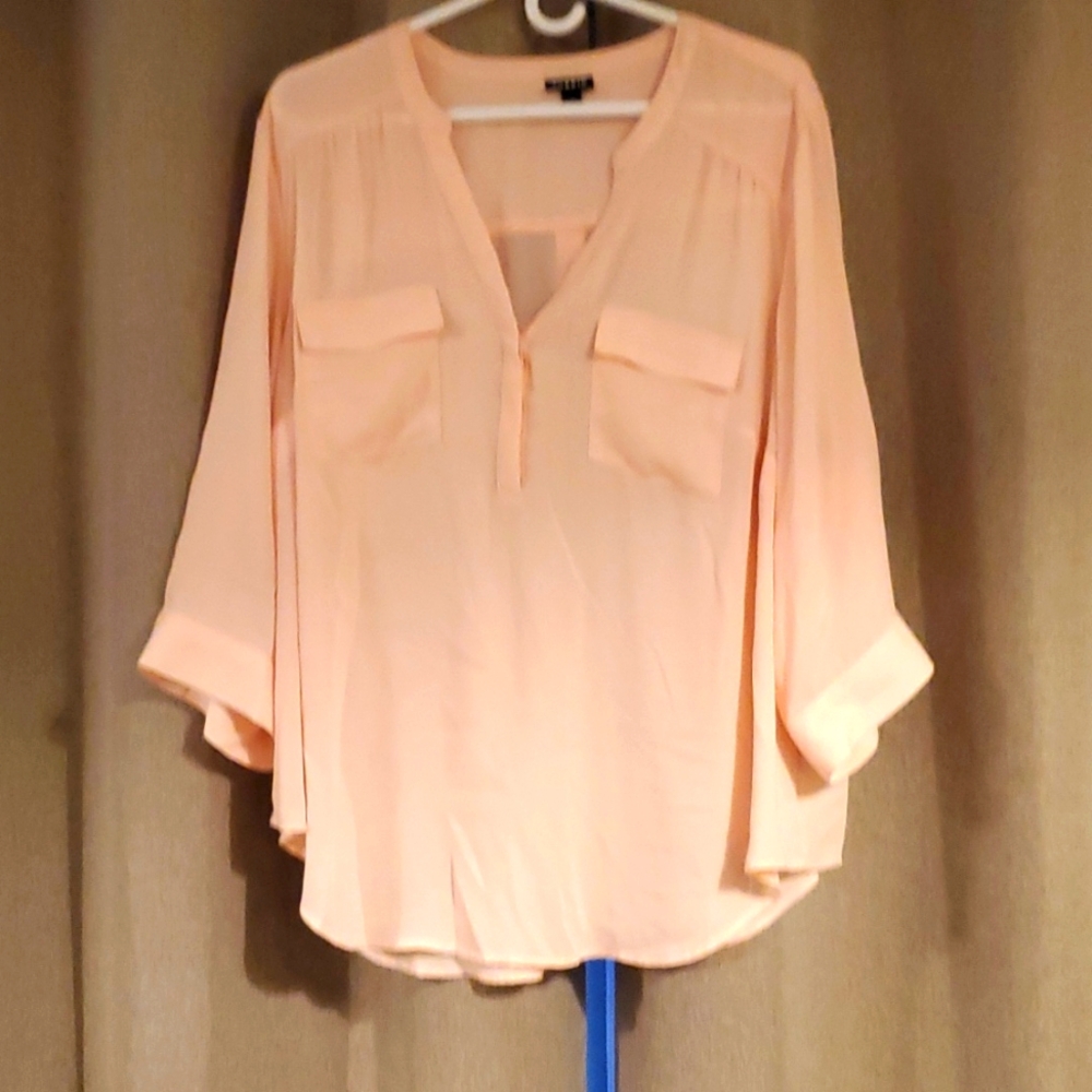 Torrid sz 2 peach blouse plus size